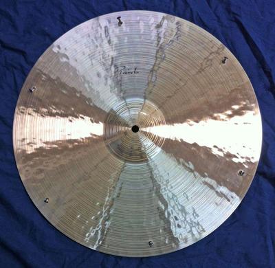 18" Crash Cymbal, Traditional Thin Crash with Rivets