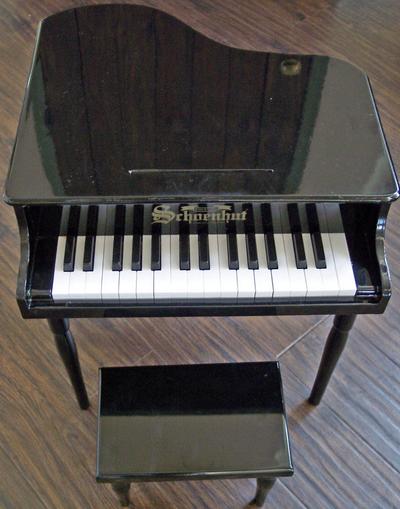 Toy Piano, "Baby" Grand