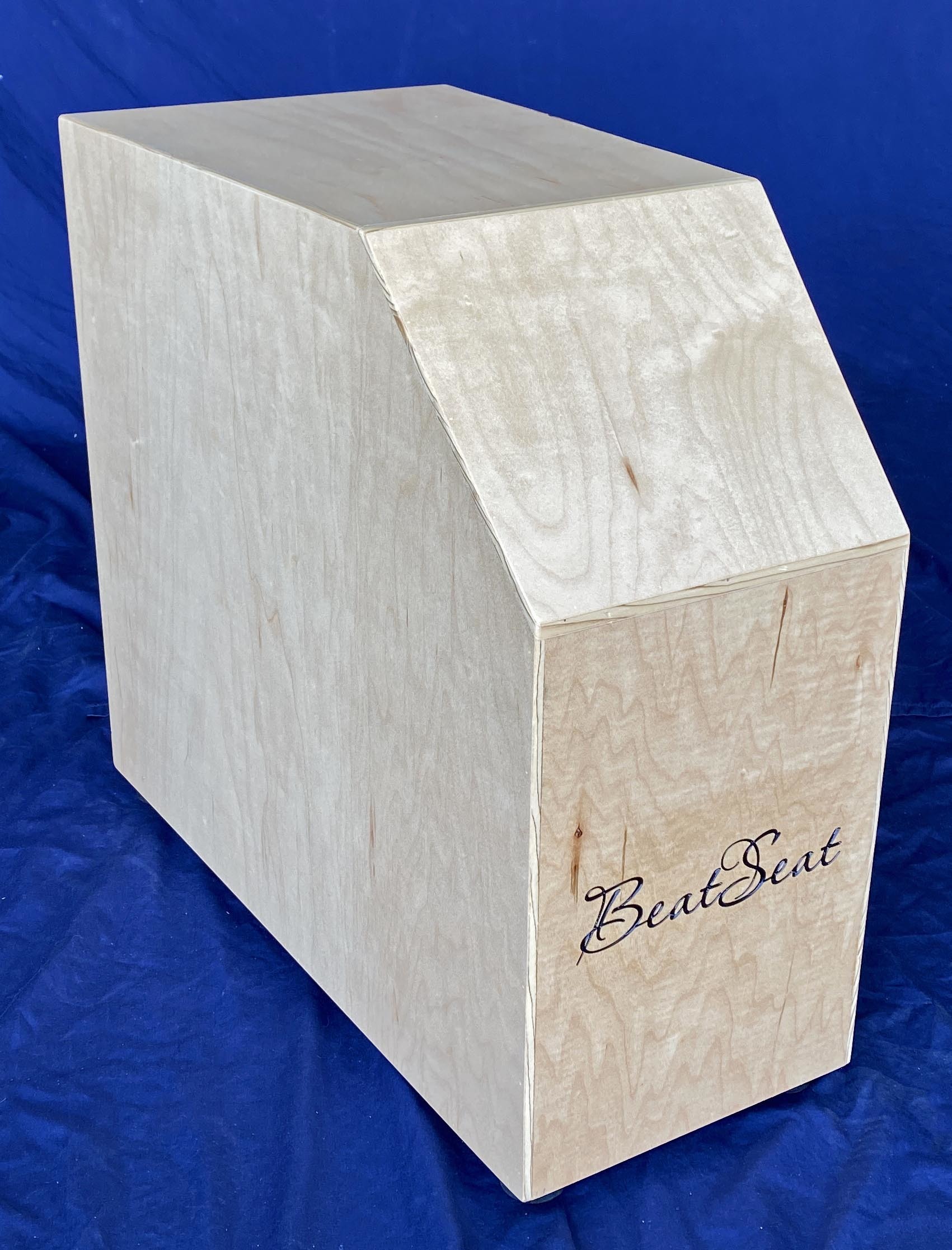 Cajon, w/ snares for hands and feet